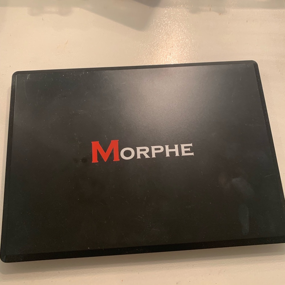 Morphe 35T Taupe Eyeshadow Palette